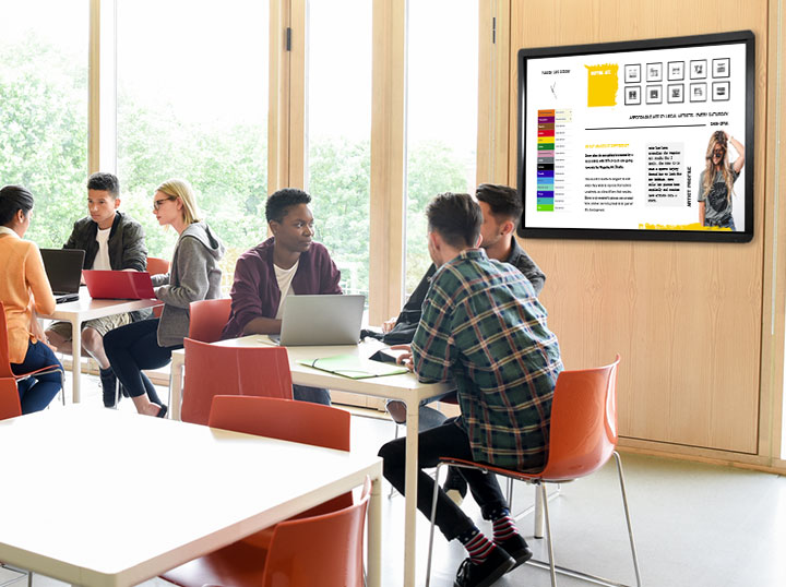 Enhancing Communication in Schools: The Power of Electronic Signs 