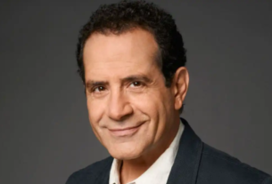 tony shalhoub net worth