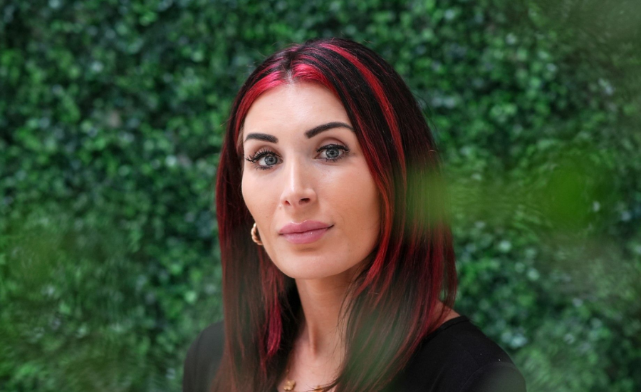 laura loomer net worth